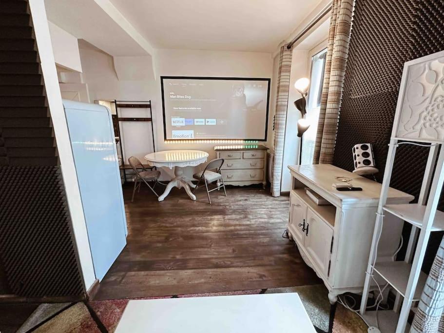 Studio With Home Cinema@Paris Chatelet Exterior foto